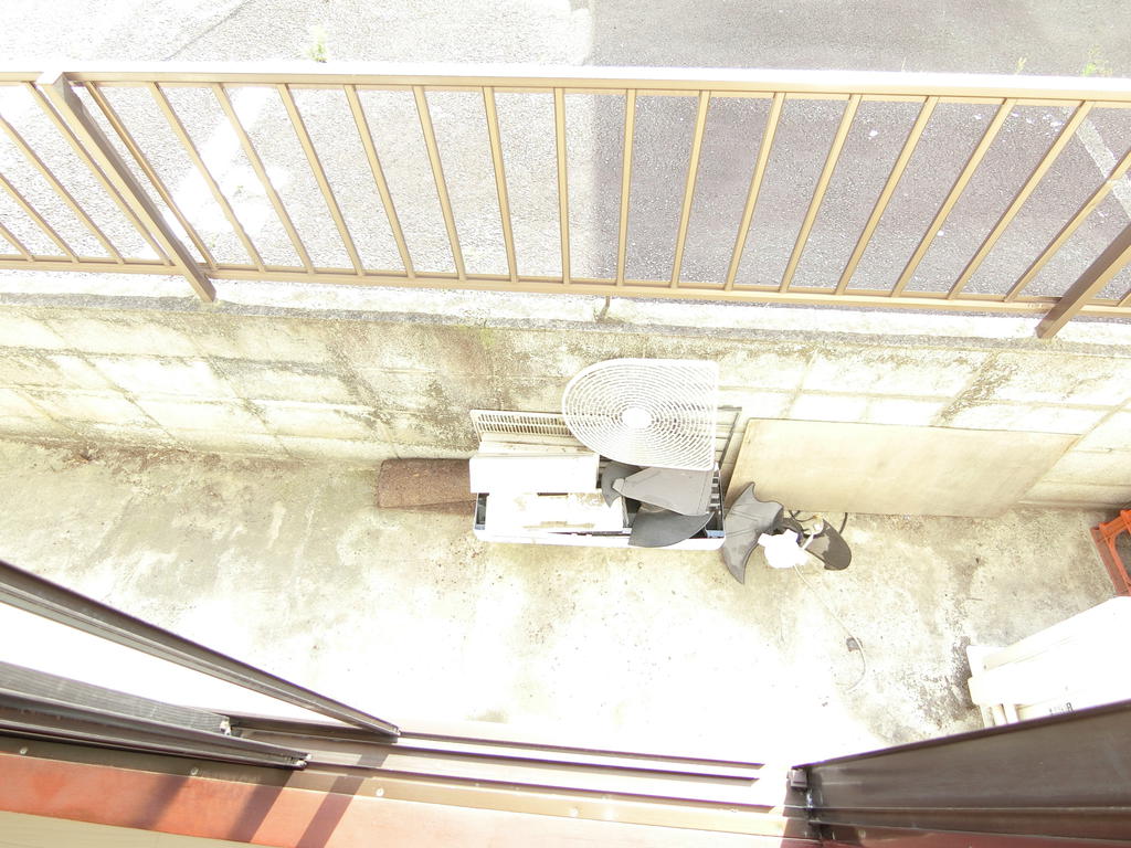 バルコニー　１階はテラスです