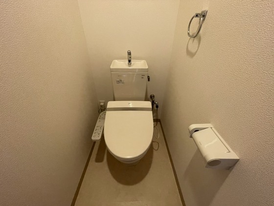 トイレ　※別部屋の写真です