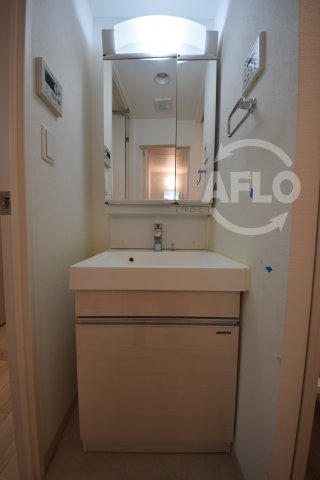 洗面設備　スワンズシティ谷町モデルノ　独立洗面化粧台