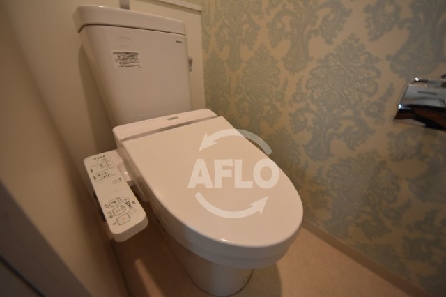 トイレ　スワンズシティ谷町モデルノ　温水洗浄便座