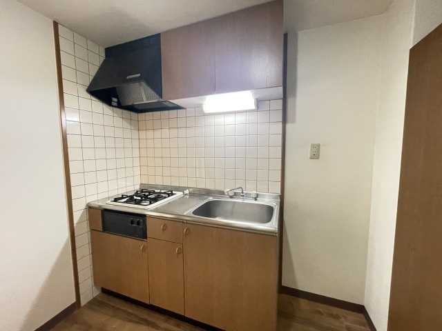 キッチン　同物件別号室