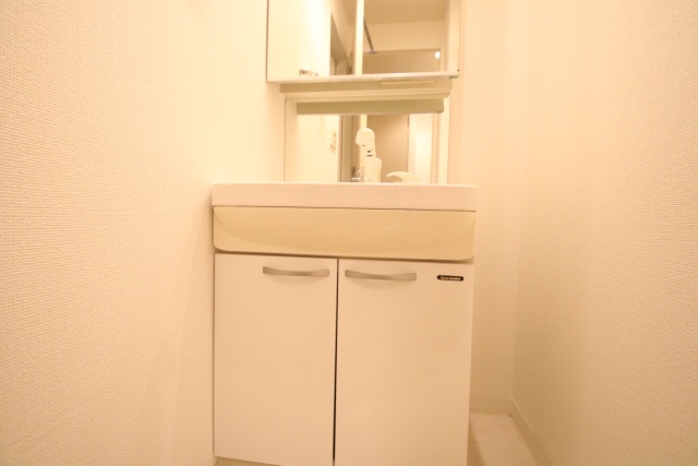 洗面設備　※別室の参考写真の為、現況優先です。