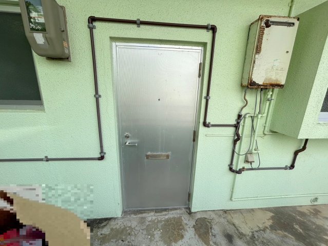 玄関　※退去前の為、写真と現状が異なる場合がございます