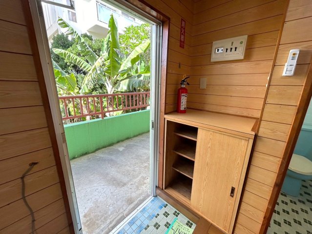 玄関　※退去前の為、写真と現状が異なる場合がございます