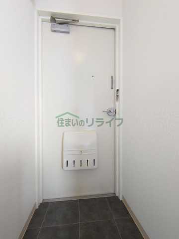 玄関　レバランス中野