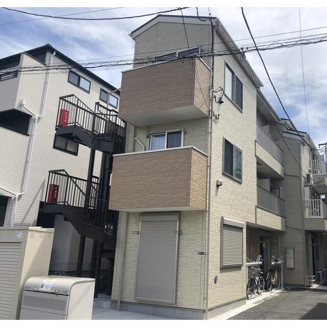 建物外観　駐輪ラックあり