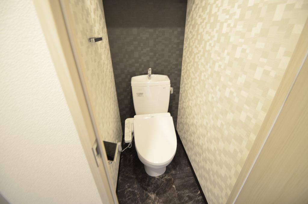 トイレ　シャワー付トイレ