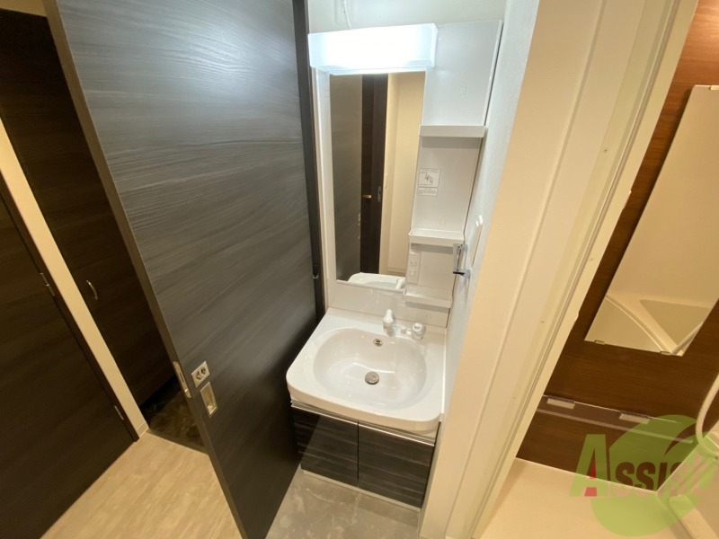 洗面設備　シャンプードレッサーで身支度もラクラクです！