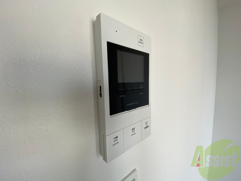 セキュリティ　ＴＶモニター付インターホンです。来客者の顔が見えるので安心！