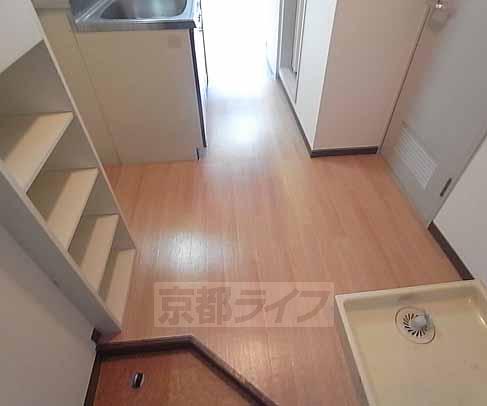 玄関　シューズＢＯＸ有、室内洗濯機設置可