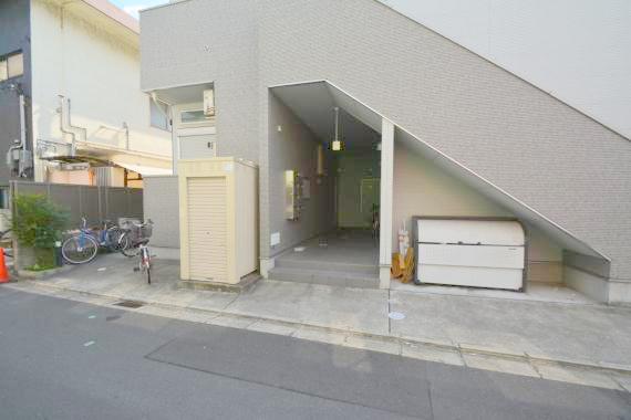 エントランス　綺麗なエントランスです。