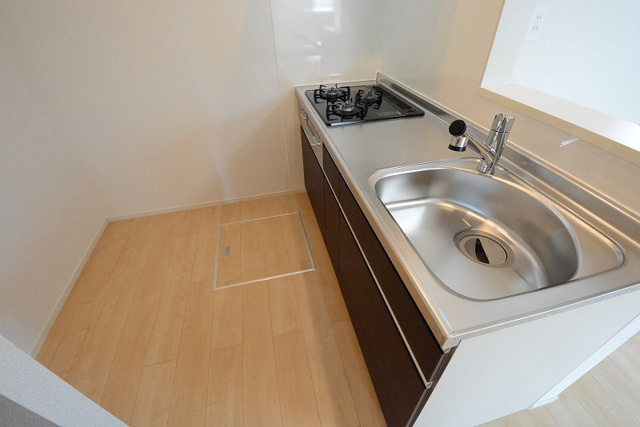 キッチン　３口ガスコンロのシステムキッチンです！