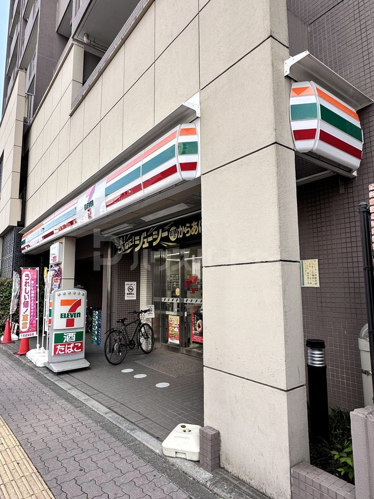 コンビニ　セブンイレブン文京千石駅前店（コンビニ）まで100m