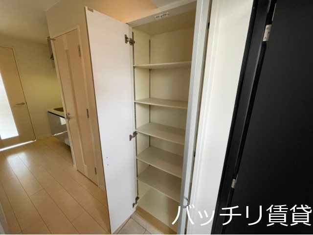 玄関　別号室イメージの為、現状を優先致します