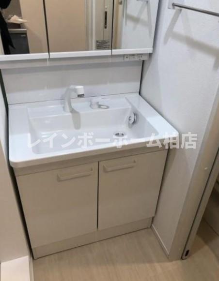 洗面設備　独立洗面台で身支度をすべて済ませてしまいましょう