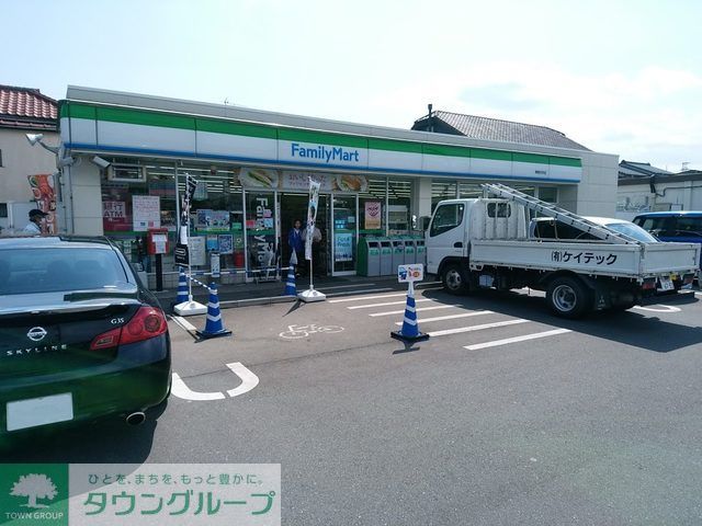 コンビニ　ファミリーマート青梅今井店（コンビニ）まで740m