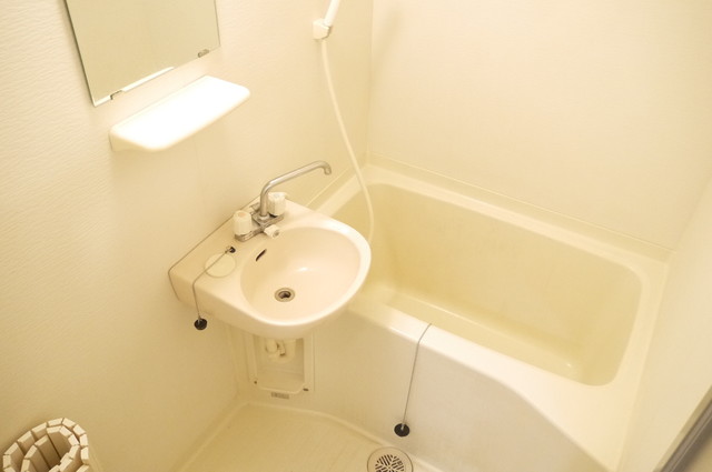 バス・シャワールーム　※２階反転タイプ部屋画像