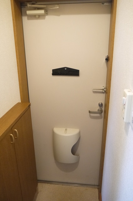 玄関　※２階反転タイプ部屋画像