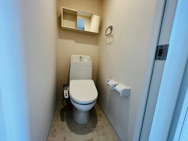 トイレ　トイレ