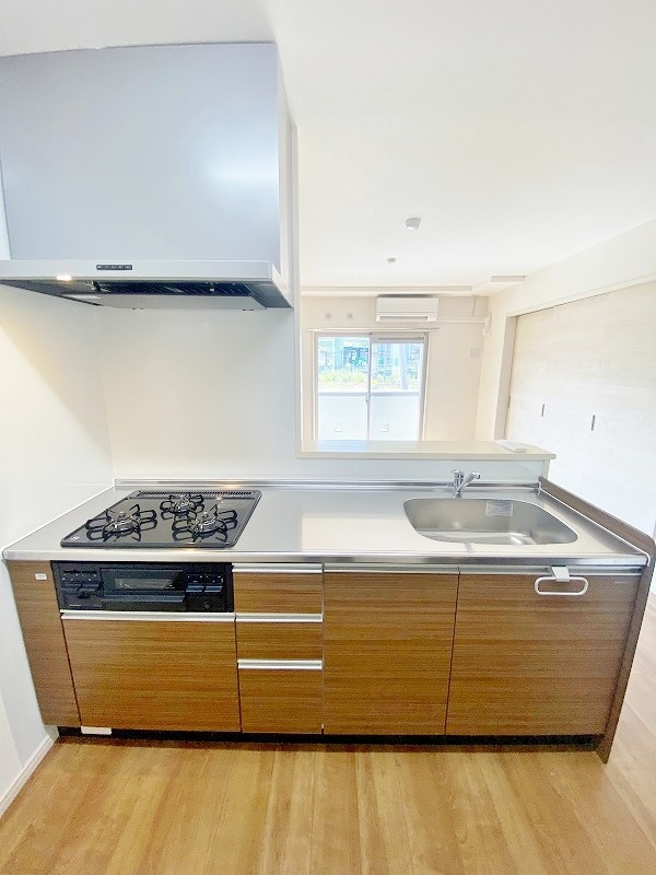 キッチン　★システムキッチングリル付き/３口コンロ★