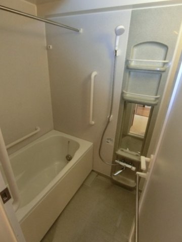 バス・シャワールーム　※別部屋参考写真