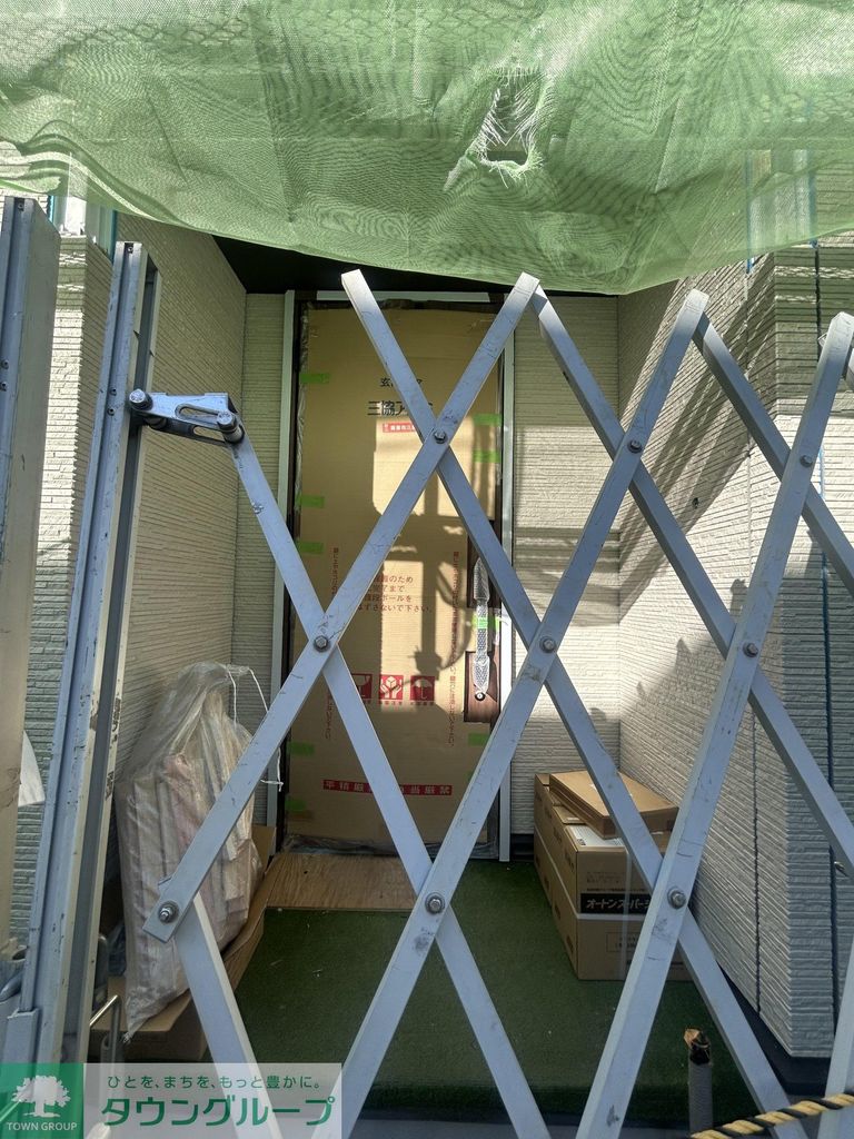 玄関　タウンハウジング仙川店まで♪