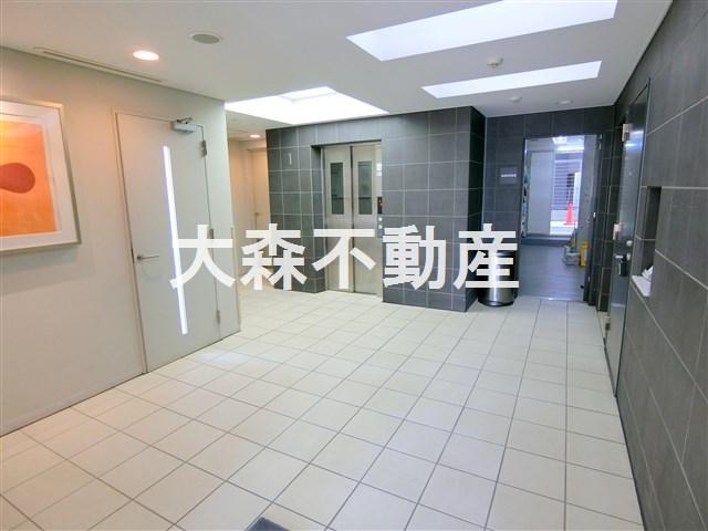 エントランス　防犯カメラTVモニター付オートロック宅配BOXメールBOX管