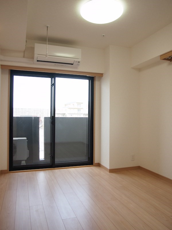 居室・リビング　※別部屋参考画像