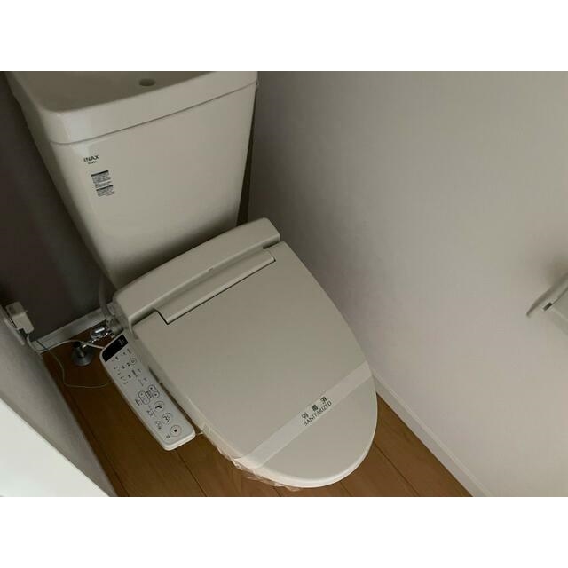トイレ　ゆったりとした空間のトイレです