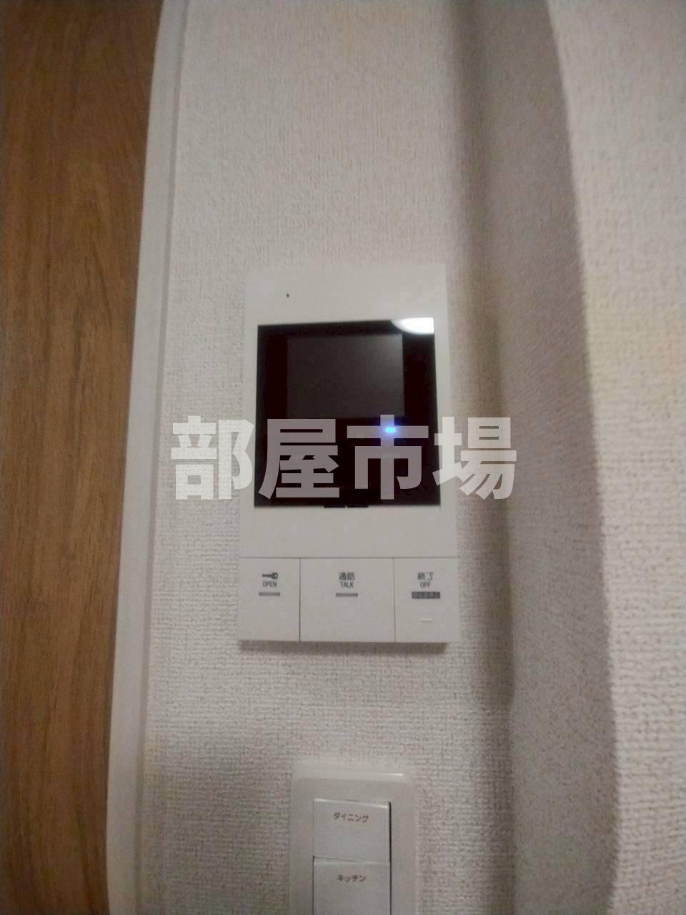 セキュリティ　モニター付きインターホン