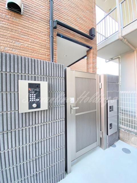 セキュリティ　安心のモニター付きオートロック付き