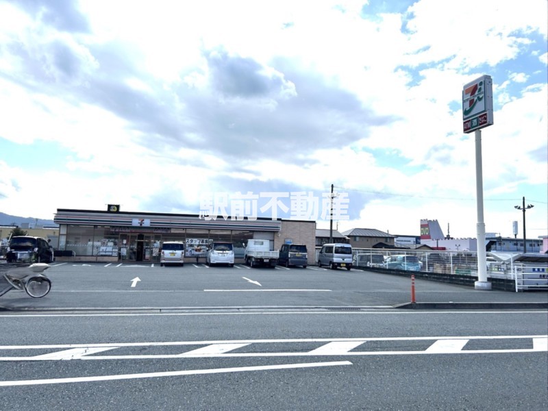 コンビニ　セブンイレブン八女納楚点（コンビニ）まで100m