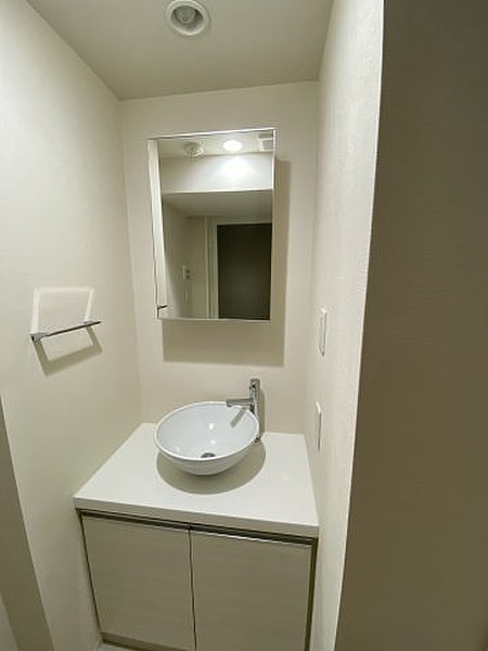 洗面設備　使いやすい洗面所です