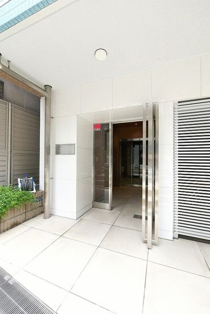 エントランス　建物の内部です