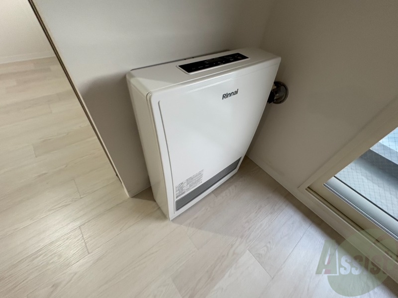 その他　暖房です。冬場の寒い日でも安心ですね～