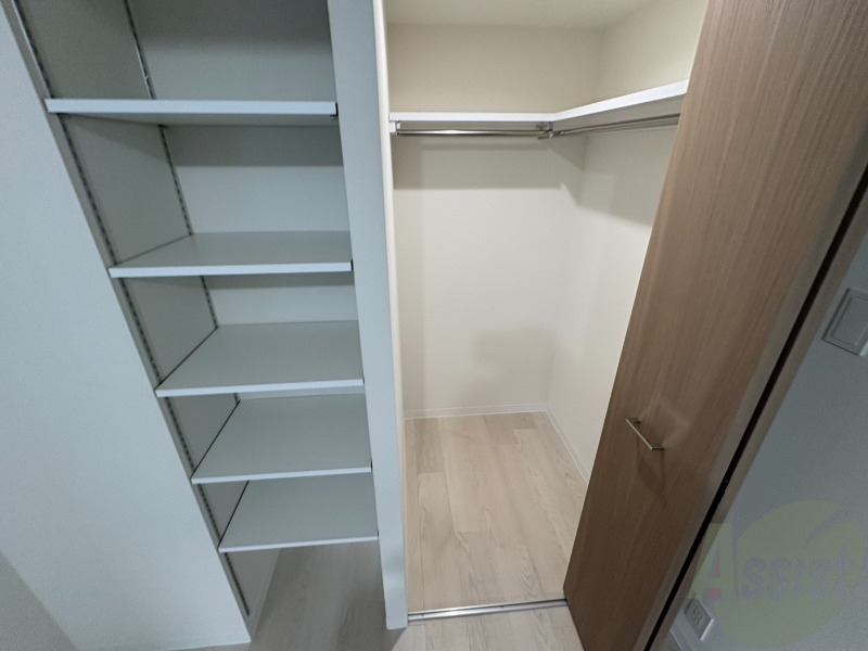 収納　クローゼットがありました。お洋服や荷物はここへ
