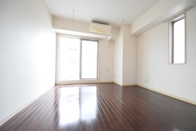 居室・リビング　★洋室日当たり良好！★