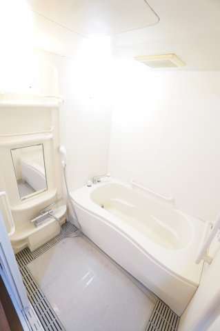 バス・シャワールーム　※同物件・同タイプの写真です。