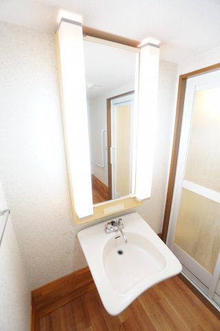 洗面設備　※同物件・同タイプの写真です。