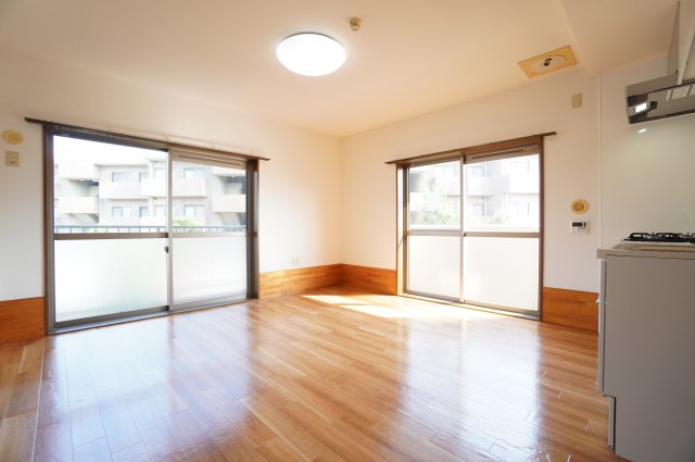 居室・リビング　※同物件・同タイプの写真です。