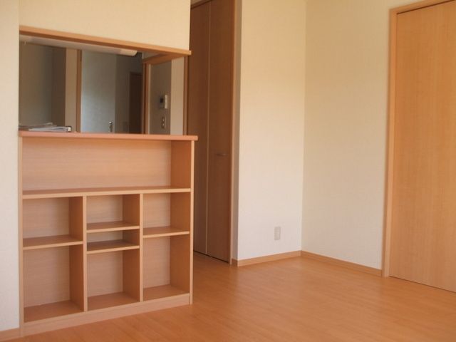 居室・リビング　★★カウンター下に収納あり★★