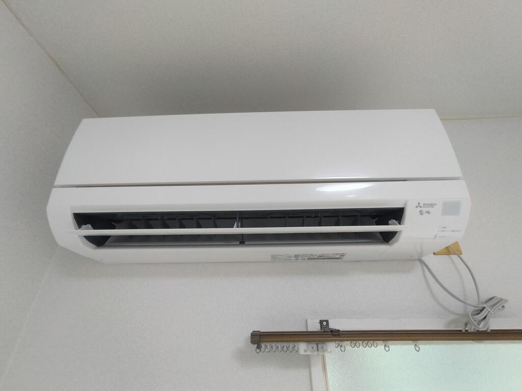 その他設備　嬉しいエアコン付きです☆（同仕様写真）