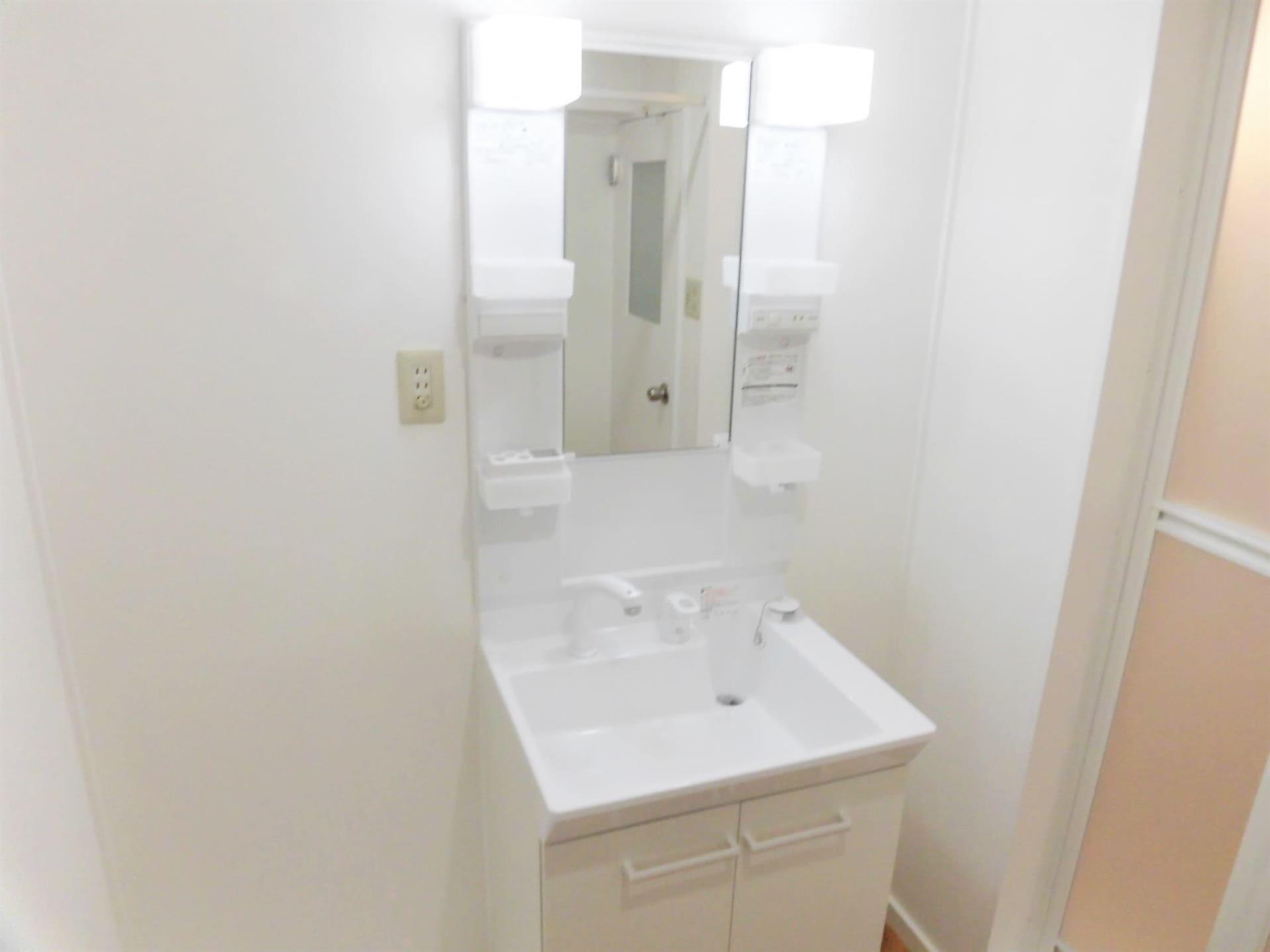 洗面設備　洗面化粧台