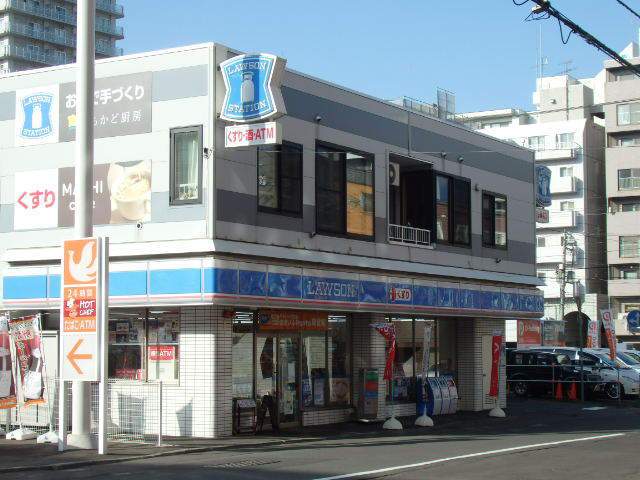 コンビニ　ローソン（コンビニ）まで272m