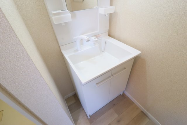 洗面設備　※同タイプの写真です。