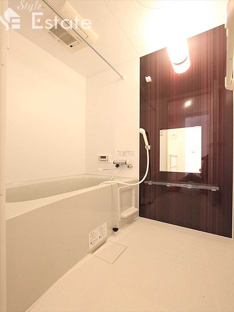 バス・シャワールーム　バスルーム　追い炊き機能付　浴室換気乾燥機付