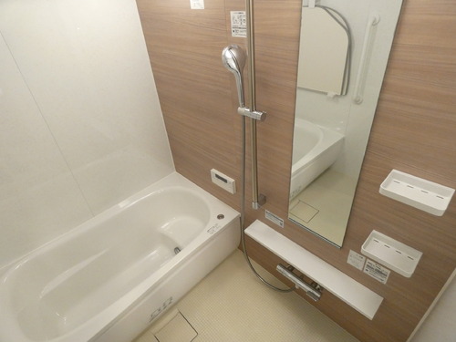 バス・シャワールーム　浴室