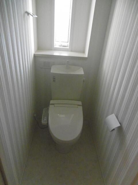 トイレ　グランドニコス