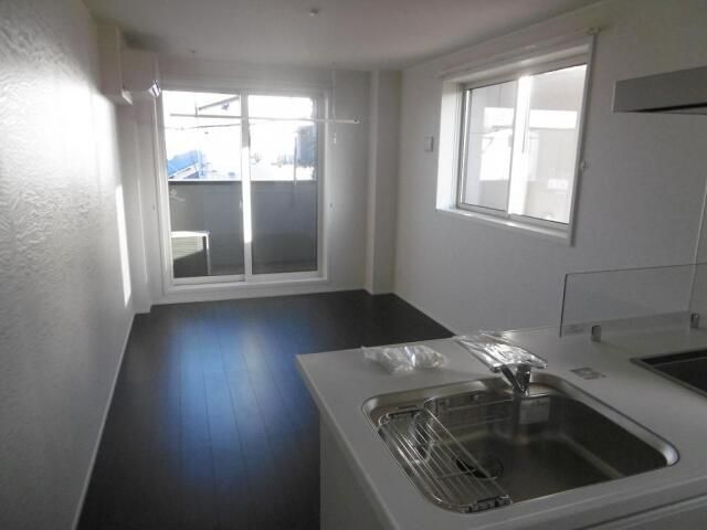 居室・リビング　グランドニコス