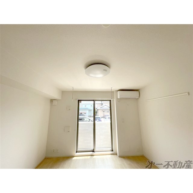 居室・リビング　洋室